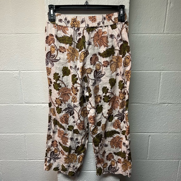 Floral Print Women's Pants - Picture 2 of 4